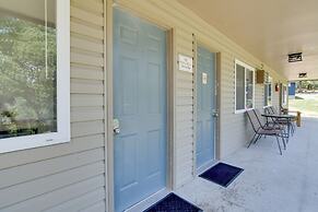 Pool & Dock Access: Apt on Table Rock Lake