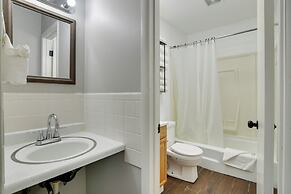 Table Rock Lake Condo: Boat, Fish, Swim!