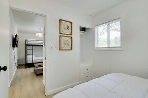 Table Rock Lake Apt w/ Community Dock & Fire Pits!