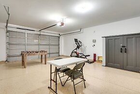 Clovis Retreat w/ Patio & Yard ~ 3 Mi to Old Town!