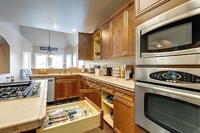 Clovis Retreat w/ Patio & Yard ~ 3 Mi to Old Town!