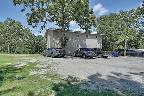 Table Rock Lake Condo: Community Dock & Pool