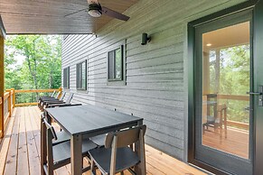 Modern Hiker's Haven w/ Dupont State Forest Views!