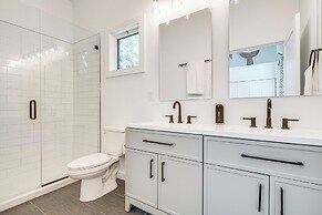 Modern Hiker's Haven w/ Dupont State Forest Views!