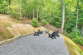 Modern Hiker's Haven w/ Dupont State Forest Views!