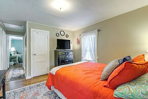 Charming Country Home w/ Yard - 14 Mi to Ole Miss!