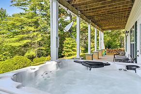 Hiawassee Hideaway: Hot Tub, Lake & Mountain Views