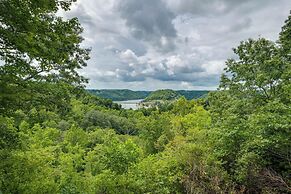 Center Hill Couples Retreat Cabin: Lake View, Deck