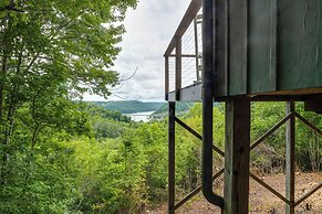 Center Hill Couples Retreat Cabin: Lake View, Deck