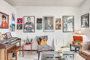 Music-themed Fountain Home w/ Fireplace & Yard!