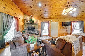 Scenic Oklahoma Studio Cabin on 80 Acres w/ Views!