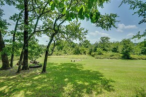 Scenic Oklahoma Studio Cabin on 80 Acres w/ Views!