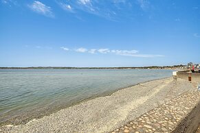 Oceanfront Cottage w/ Patio & Views in Birch Bay!