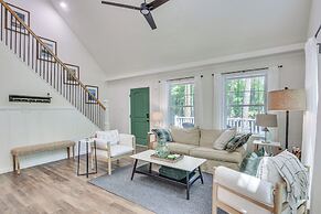 Treasure Lake Home w/ Deck: Walk to Bimini Lake!