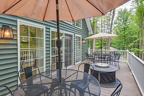 Treasure Lake Home w/ Deck: Walk to Bimini Lake!