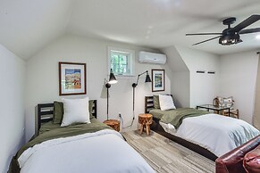 Treasure Lake Home w/ Deck: Walk to Bimini Lake!