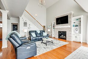 Waterfront Bliss: Wheeler Lake Retreat w/ Dock!