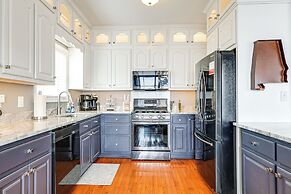 Waterfront Bliss: Wheeler Lake Retreat w/ Dock!