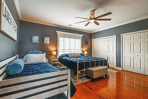 Waterfront Bliss: Wheeler Lake Retreat w/ Dock!