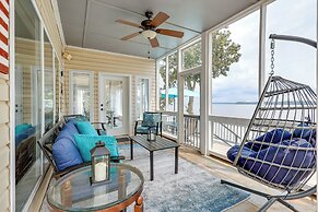 Waterfront Bliss: Wheeler Lake Retreat w/ Dock!