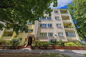 Apartment Business Center by Renters