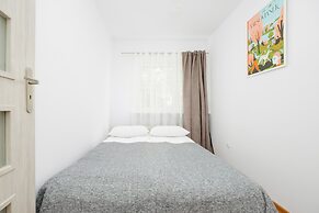 Apartment Business Center by Renters