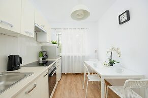 Apartment Business Center by Renters