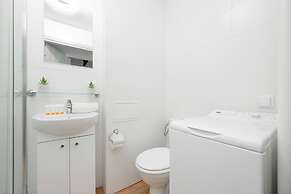 Apartment Business Center by Renters