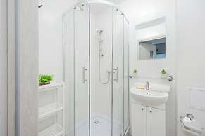 Apartment Business Center by Renters