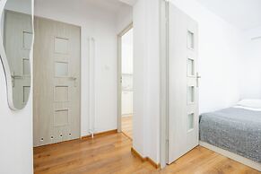 Apartment Business Center by Renters