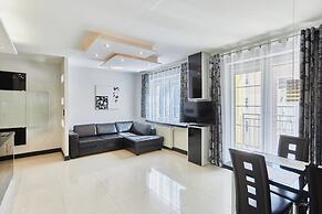 Villa Park by Baltic Home