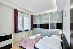 Villa Park by Baltic Home