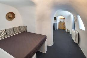 Blue Vice Imerovigli