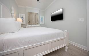 Phoenix Gulf Towers 706 2 Bedroom Condo