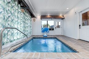 Abide 3 Bedroom Cabin by RedAwning