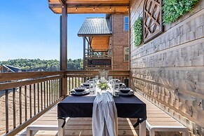 Abide 3 Bedroom Cabin by RedAwning