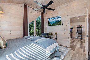 Abide 3 Bedroom Cabin by RedAwning