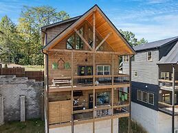 Abide 3 Bedroom Cabin by RedAwning