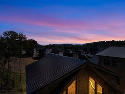 Abide 3 Bedroom Cabin by RedAwning