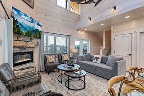 Abide 3 Bedroom Cabin by RedAwning