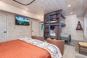 Abide 3 Bedroom Cabin by RedAwning