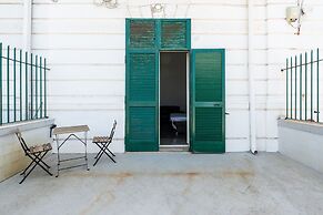 The Sea Outside Apartment 01