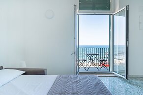 The Sea Outside Apartment 02 by Wonderful Italy