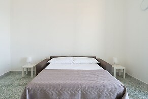 The Sea Outside Apartment 02 by Wonderful Italy