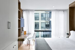 w Prestigious Loft in the Heart of Santa Barbara