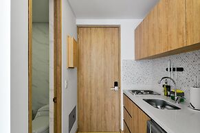 w Prestigious Loft in the Heart of Santa Barbara