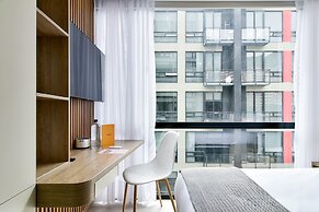 w Prestigious Loft in the Heart of Santa Barbara