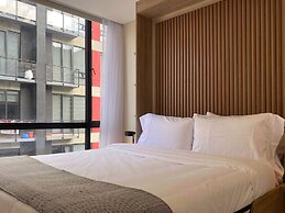 w Prestigious Loft in the Heart of Santa Barbara