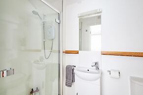 Host Stay Sunnyside Studio