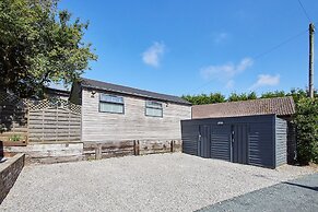 Host Stay Sunnyside Studio